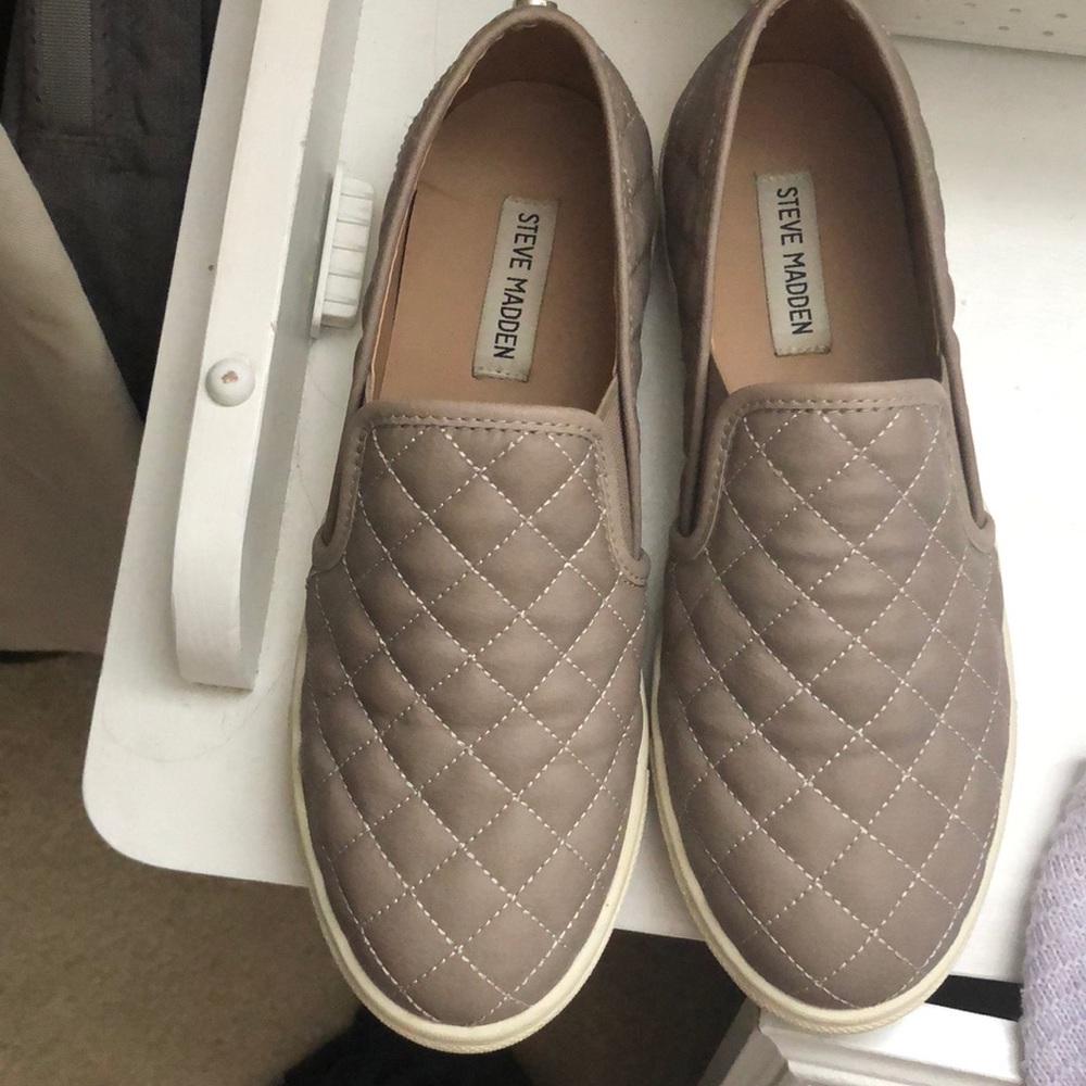 Brand new Steve Madden flats